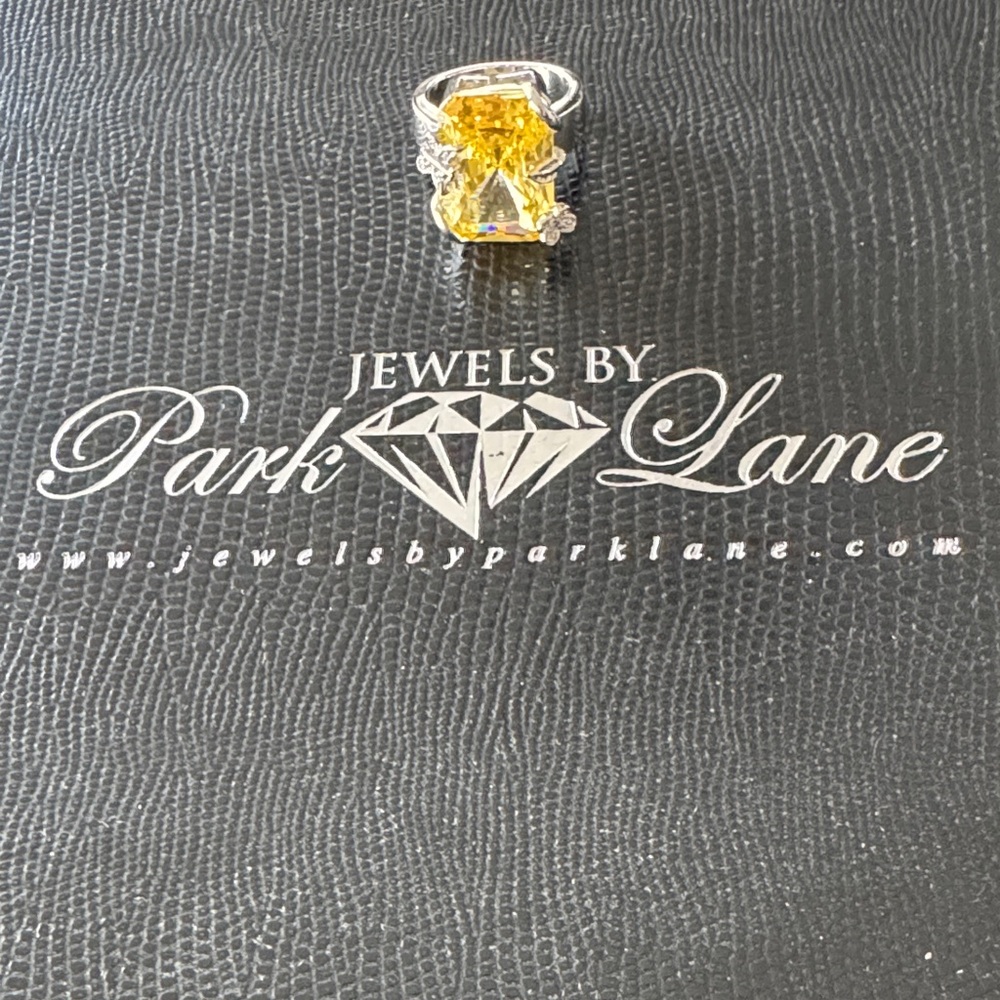 Park Lane Fantasy Ring